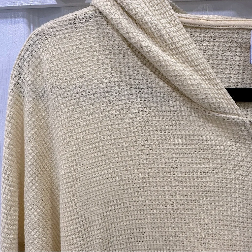 Aritzia TNA Waffle Knit Oversized Cozy Yellow Zip-Up Hoodie Sweater - Picture 5 of 5